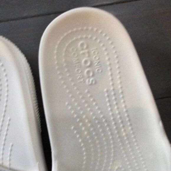 Crocs Unisex White Baya Slip On Water Sandals Size Men\'s 7 Women\'s 9 main image 6
